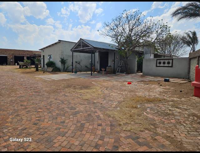9.50HA SMALLHOLDING FOR SALE IN MYNGENOEGEN AH